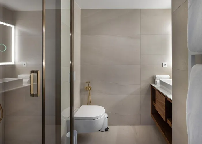 Nouveau Ski-in/ski-out A Avec Balcon Et Parking - Fr-1-564-102 Lejlighed Courchevel